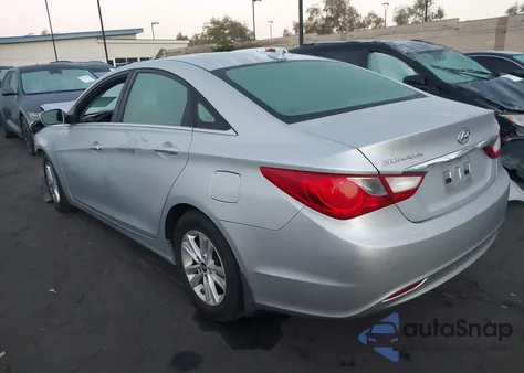 2013 Hyundai Sonata Gls z USA, uszkodzony, nr VIN 5NPEB4AC2DH652059